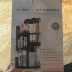 Cosmetic 360 organizer
